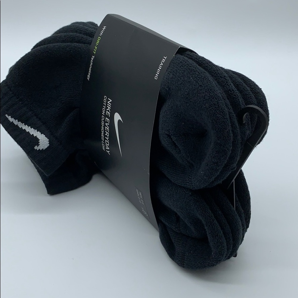 NIKE EVERYDAY COTTON CUSHIONED LOW TRAINING SOCKS - Picture 13 of 16